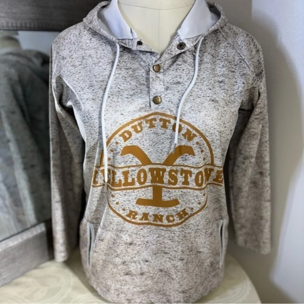 Source Unknown Gray Sweater with Vintage Logo